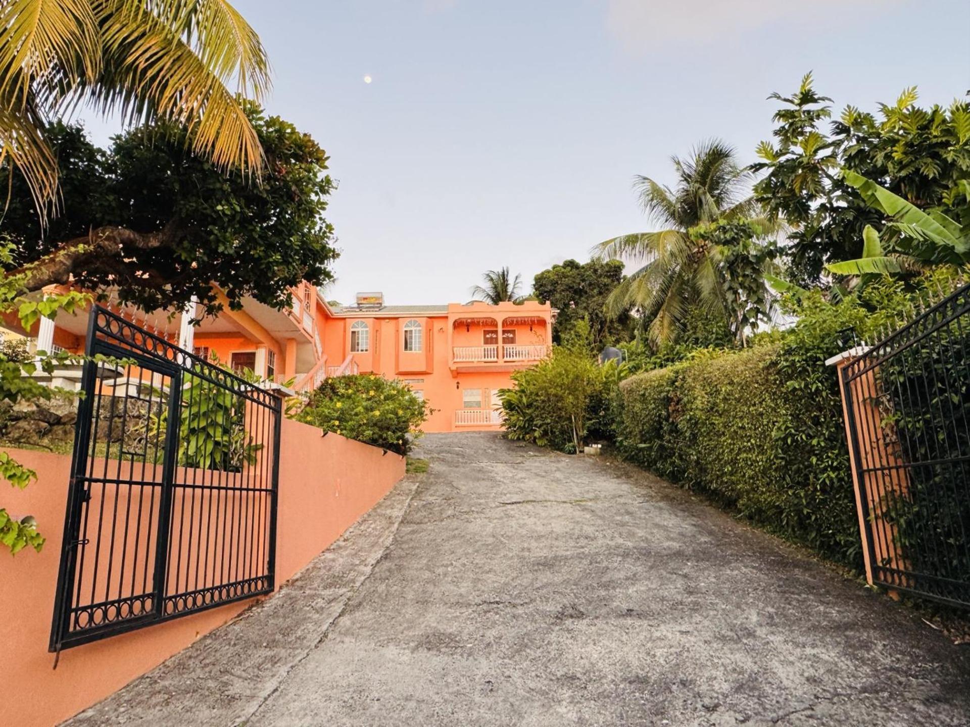 Anne Marie Villas Castries Extérieur photo